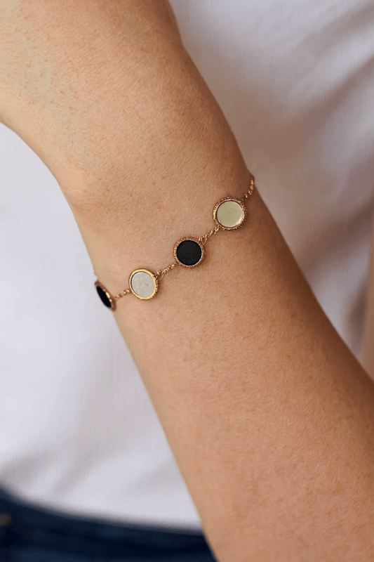Minimal Dot Chain Bracelet - Image 2