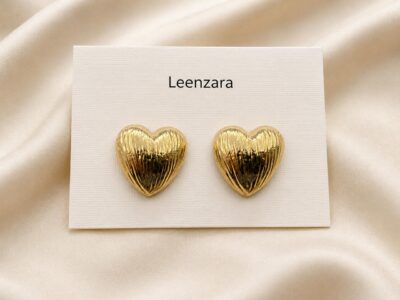 Leenzara Golden Heart Glow Stud Earrings