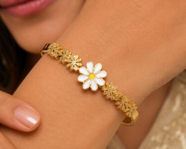 Golden White Floral Bracelet - Image 3