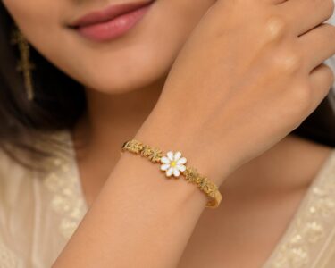 Golden White Floral Bracelet - Image 2