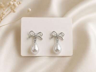 Silver Bow Pearl Earring - Image 3