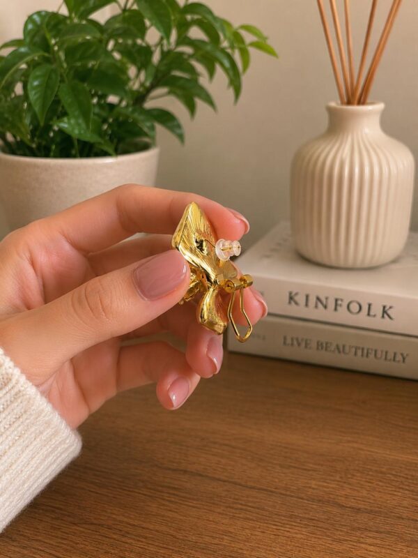 Blossom Floral Earring - Image 3