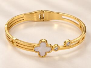 Leenzara Golden Clover Crystal Bangle Bracelet
